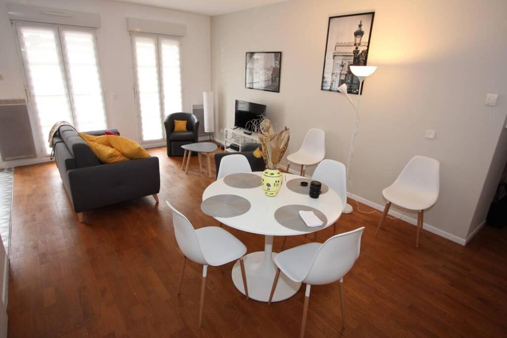 Sloan Square Apartment Bmyguest Serris Luaran gambar